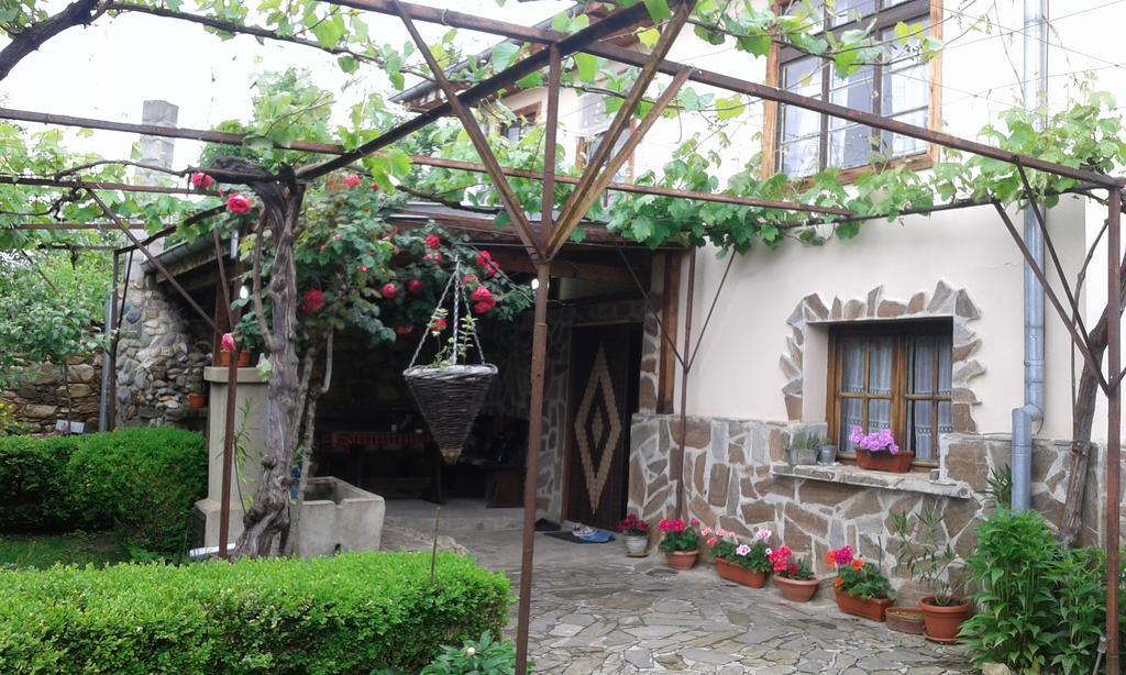 The House In Shipka Exterior foto
