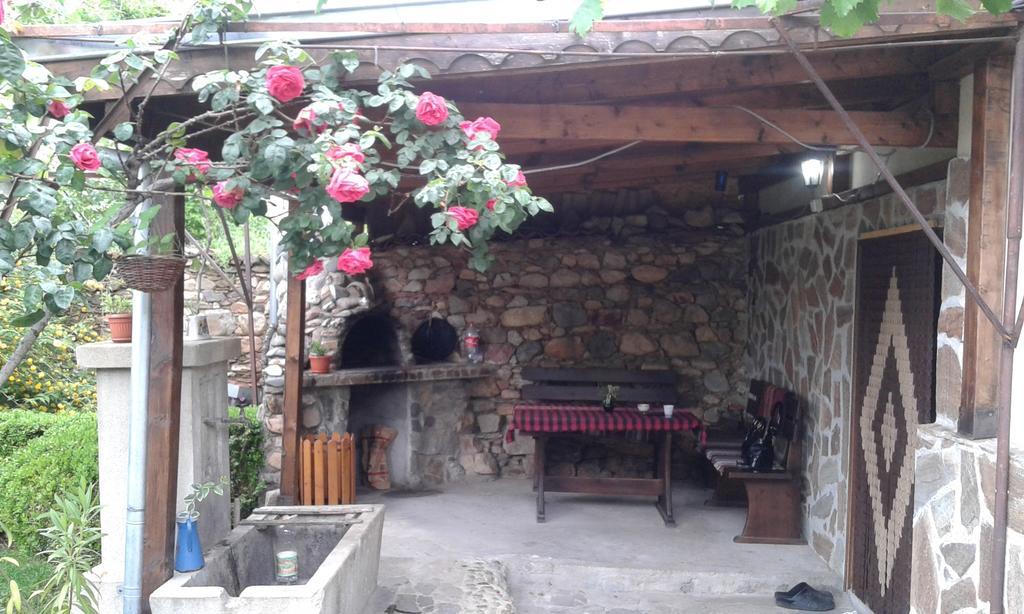 The House In Shipka Exterior foto